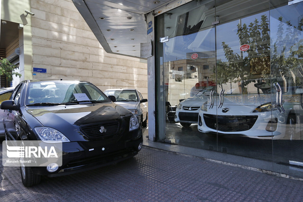 قیمتها در بازار خودرو، همچنان بر مدار کاهش