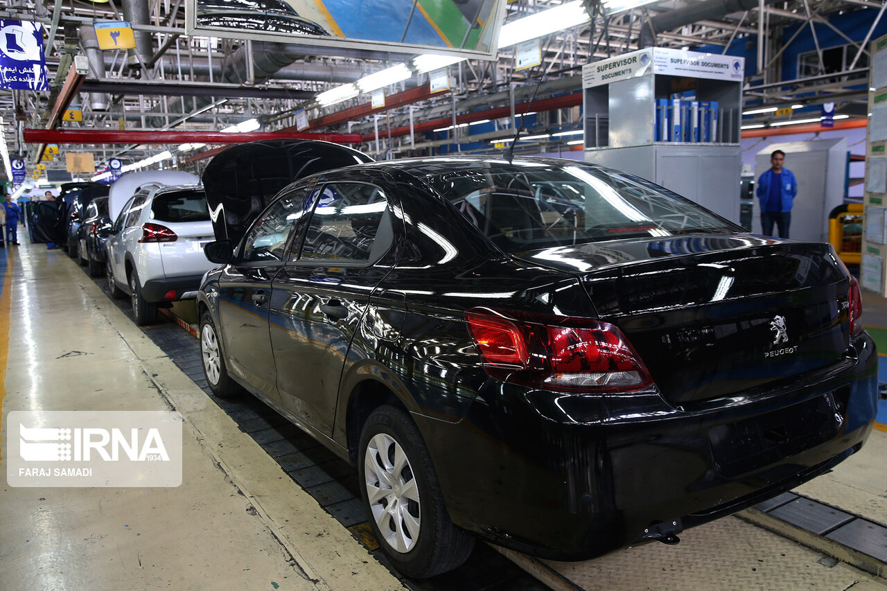 تولید بیش از ۷۳۰ هزار دستگاه خودرو توسط خودروسازان بزرگ داخلی