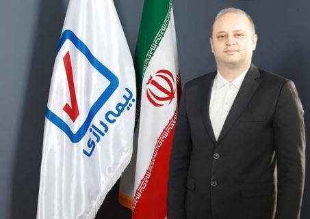 مدیر راهبری  شبکه فروش  بیمه رازی در جشن ضیافت نور