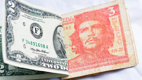 تعلیق سپرده‌های بانکی به دلار در کوبا