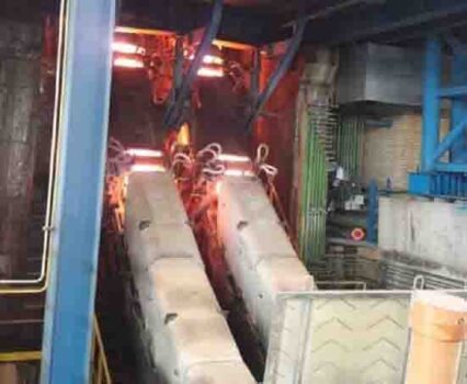 تولید بزرگترین شمش فولادی خاورمیانه به روش ریختهگری پیوسته در اسفراین