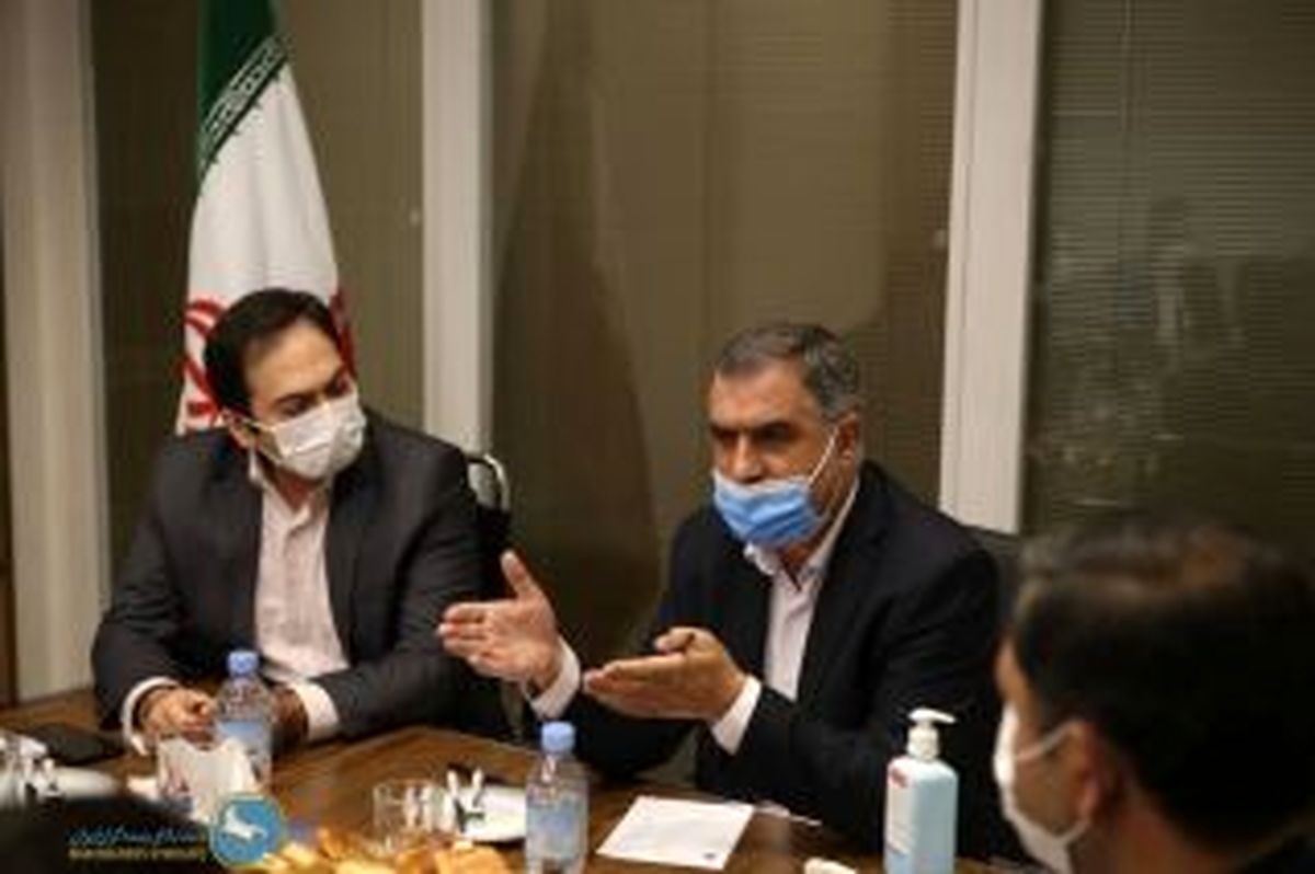 حضور دبیرکل سندیکای بیمه گران ایران در غرفه بیمه آسماری (IFEEX ۲۰۲۱)