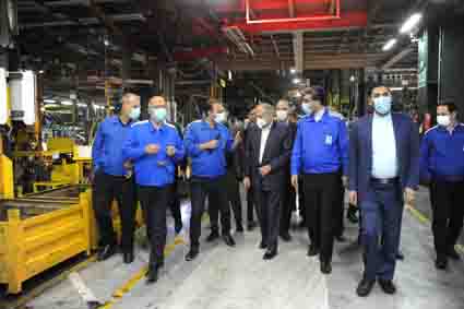 مشاور نخست وزیر پاکستان پس از بازدید از خطوط تولید ایران خودرو