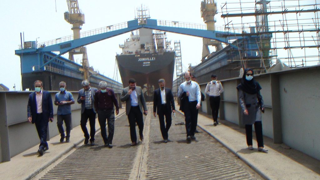 بازدید اعضای صندوق توسعه صنایع دریایی از بزرگترین مجتمع کشتی سازی کشور