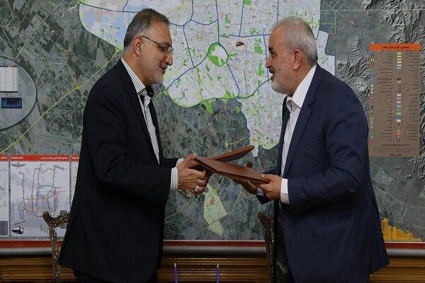 در دیدار شهردار تهران با مدیرعامل گروه مپنا، تفاهم‌نامه توسعه همکاری‌های مشترک، استراتژیک و بلندمدت به امضای دو طرف رسید.