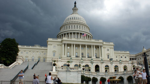 چین، بدهی آمریکا را کاهش داد