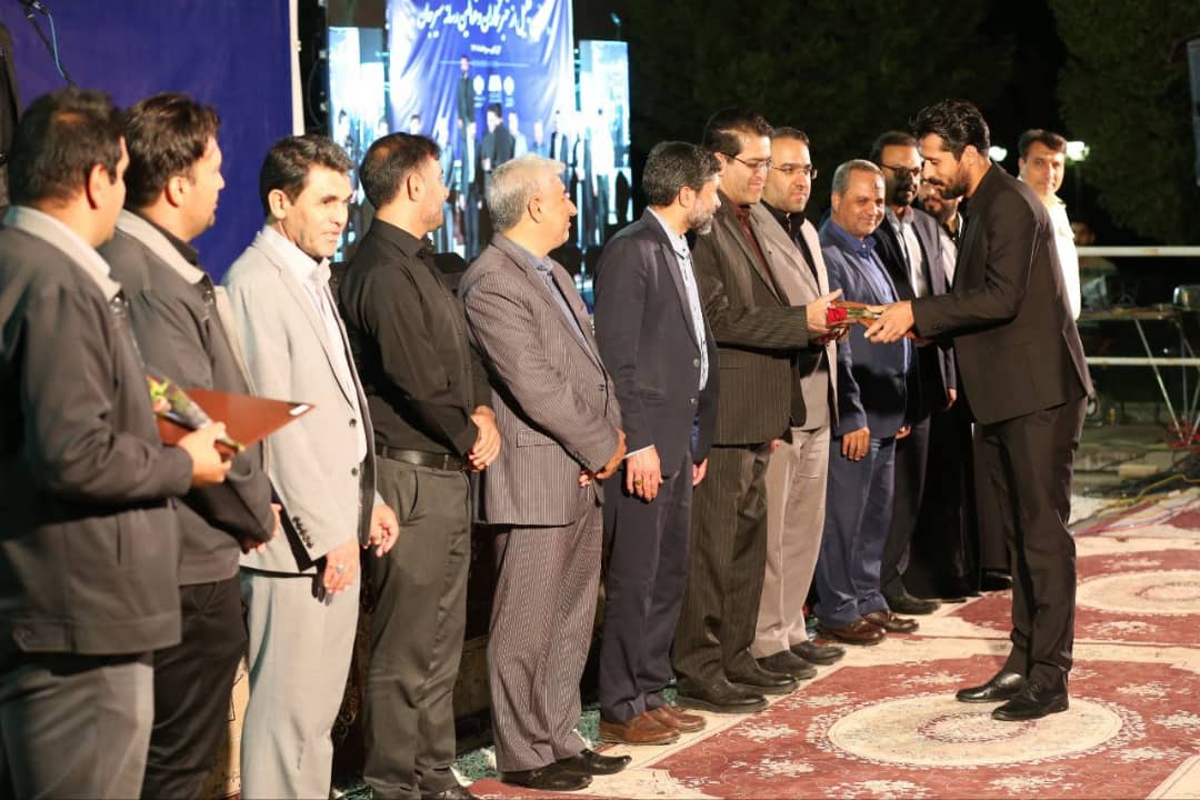 از خبرنگاران و فعالین رسانه سیرجان تجلیل شد