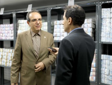 بانکداری دیجیتال مانعی در پاسخگویی به سایر نیازهای مشتریان حضوری نیست