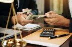در خرید دلار مراقب کلاهبرداری سودجویان باشید