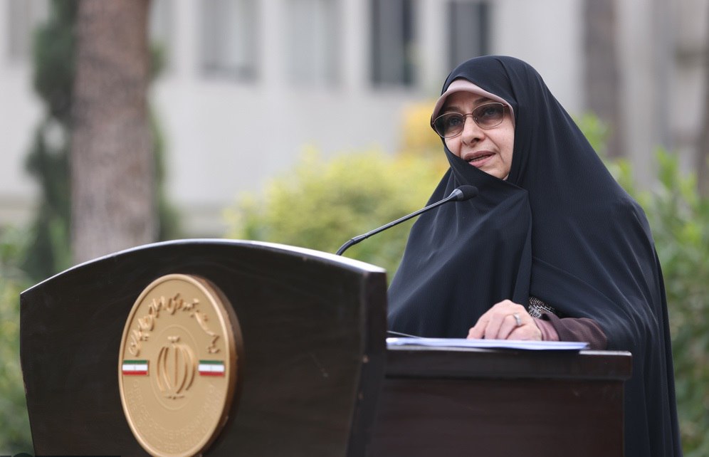 تقدیر معاون رئیس جمهور از عملکرد موفق بانک سینا در پرداخت وامهای قرضالحسنه