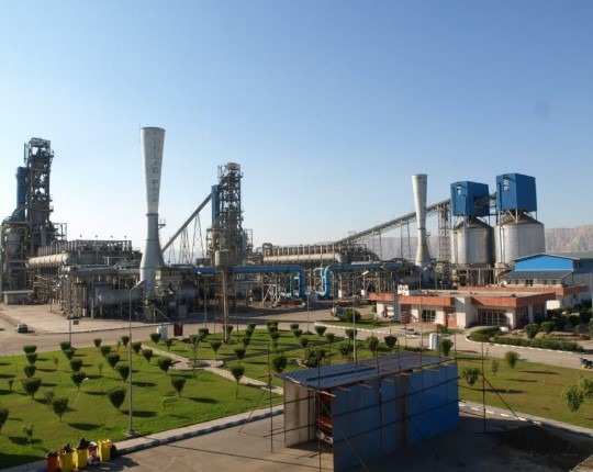 مجوزهای کارخانه آهن اسفنجی اخذ شده است/ بررسی پروژه صنعت شهر در بافق
