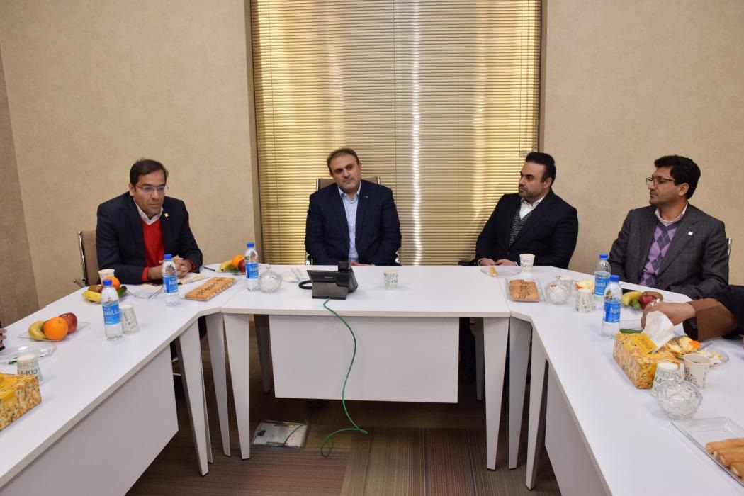 صدرصد تسهیلات طرح های مصوب سفر رییس جمهور به استان قم توسط بانک صنعت و معدن اجرایی شد