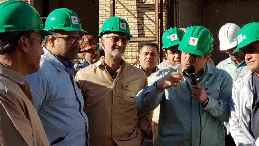 خشم دشمن از عملکرد موفق شرکت­ های فولادی باعث افتخار ماست/از فولاد خوزستان تمام قد حمایت می کنیم