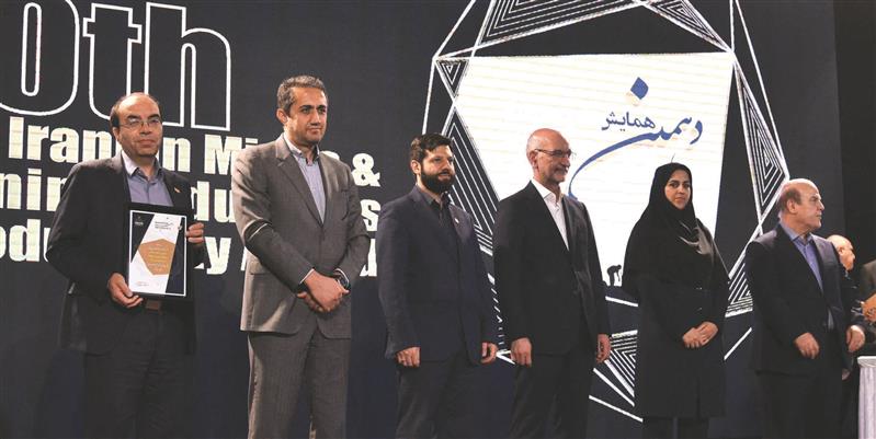 فولاد مبارکه؛ پیشگام و موتور محرکه صنایع بزرگ و کوچک کشور در همه بخشها