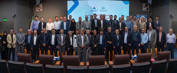 صنعت پتروشیمی یکی از صنایع پیچیده و ارزش آفرین در کشور است/ مردان قدرتمند صنعت پتروشیمی توانستند با توان خود تحریمهای سالهای گذشته را بیاثر کنند