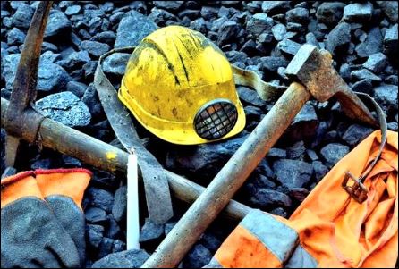 پیام تسلیت دکتر نجارزاده در پی حادثه تلخ معدن زغال سنگ طبس