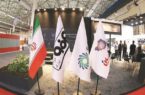 بازدید رئیس گروه اقتصادی دفتر مقام معظم رهبری از غرفه فولاد مبارکه بازدید رئیس گروه اقتصادی دفتر مقام معظم رهبری از غرفه فولاد مبارکه