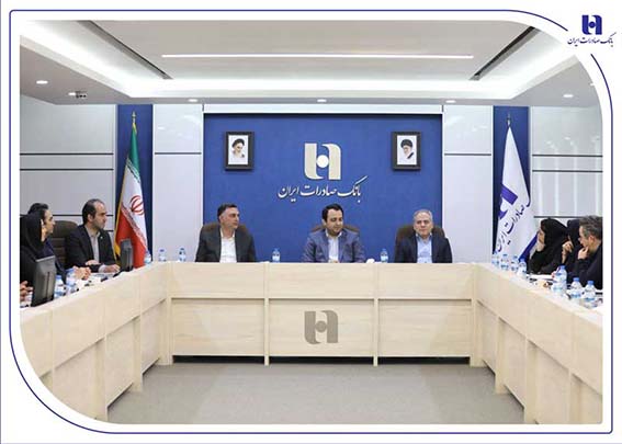 اقناع و پاسخگویی شفاف و صادقانه به افکار عمومی از وظایف روابطعمومی است