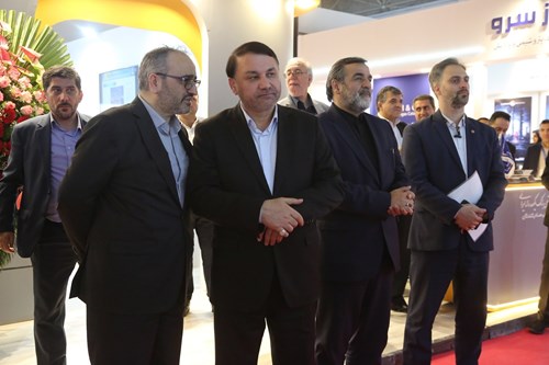بازدید دکتر ابراهیمی از غرفه شرکتهای تابعه بانک سپه در نمایشگاه ایران اکسپو ۲۰۲۵
