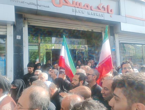 وداع با شهدای اقتدار با حضور جمعی از مدیران ارشد بانک مسکن