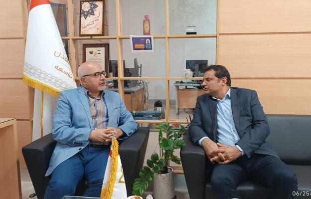 بازدید مدیر امور راهبری شعب بانک صنعت و معدن از شعبه ۲۴*۷ این بانک