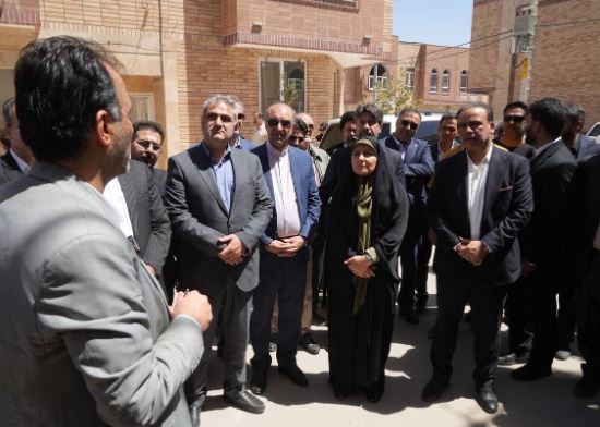 بازدید وزیر راه و شهرسازی از پروژههای نهضت ملی تامین اعتبار شده توسط بانک مسکن در گناباد استان خراسان رضوی