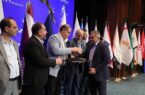 نشان عقاب طلایی مدیریت خلاق به مدیرعامل بانک سینا اعطا شد نشان عقاب طلایی مدیریت خلاق به مدیرعامل بانک سینا اعطا شد