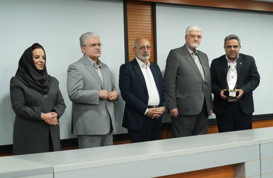 بیمه پاسارگاد موفق به دریافت تندیس بلورین سطح ۱ هشتمین دوره «جایزه بینالمللی مدیریت دانشی KM4D» شد