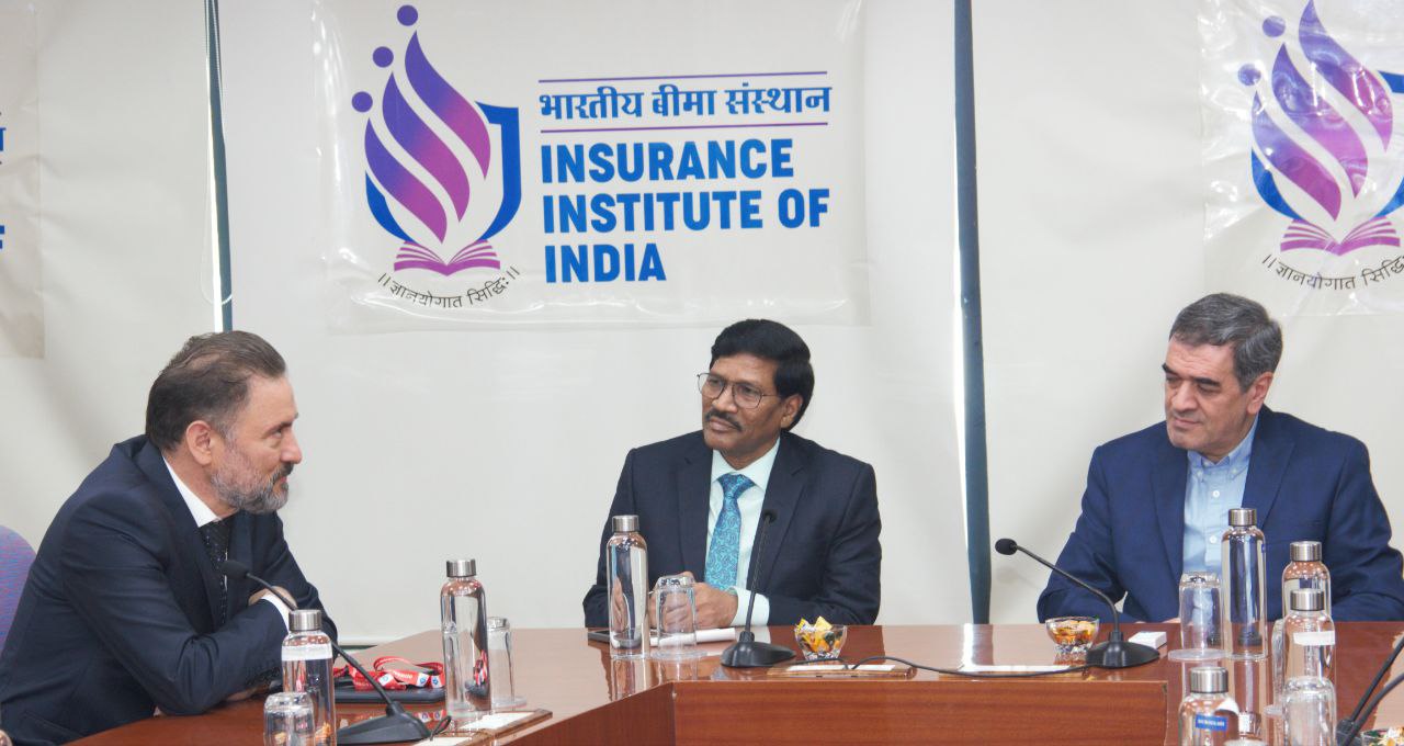 توافق ایران و هند بر سر آموزشهای بیمهای