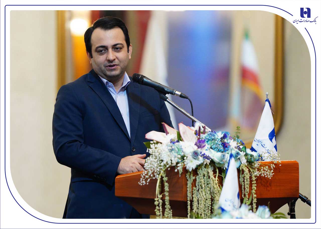 راهبرد بانک صادرات ایران خروج از بنگاهداری و تمرکز بر فعالیتهای مولد و شفاف است