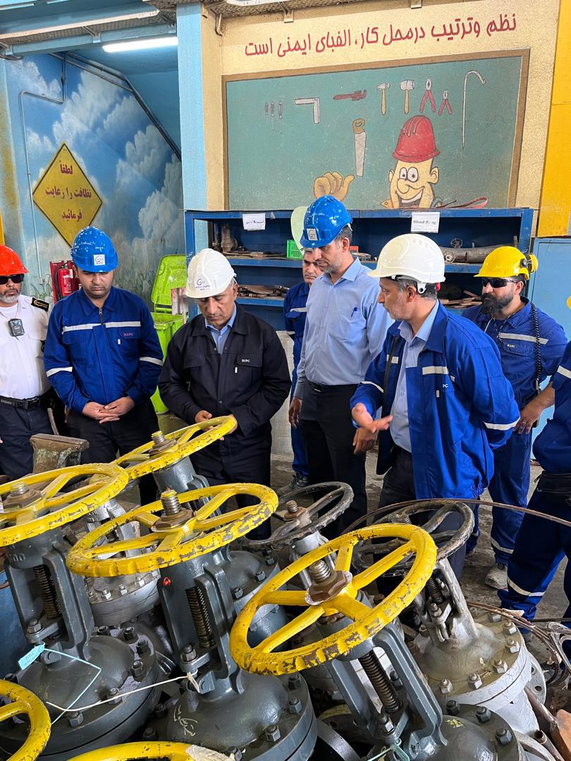 بازدید مدیرعامل پتروشیمی بندرامام از روند تعمیرات اساسی واحد آروماتیک