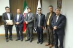 تقدیر از پژوهشگر برتر بانک سپه در مراسم هفته پژوهش نظام بانکی کشور تقدیر از پژوهشگر برتر بانک سپه در مراسم هفته پژوهش نظام بانکی کشور