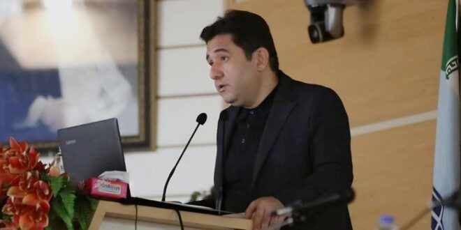 تأکید مهندس علی حیاتی مدیرعامل شرکت پتروشیمی امیرکبیر بر اصلاحات نهادی و اقتصادی در حکمرانی انرژی