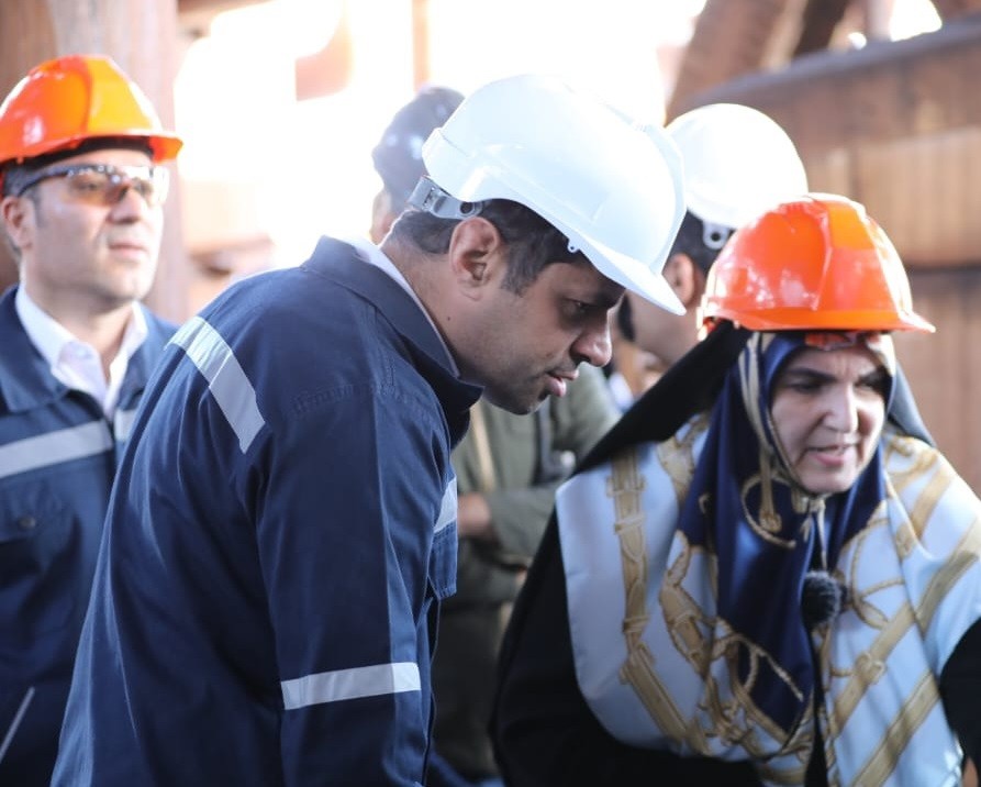 بازدید مشاور رئیسجمهور در امور همکاریهای اقتصادی از شرکت صبا فولاد خلیج فارس