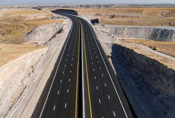 با مشارکت بانک مسکن ۲۷۶ کیلومتر بزرگراه و آزادراه احداث شد/ تامین مالی۲۵ هزار میلیارد ریالی طرحهای زیربنایی و راهسازی