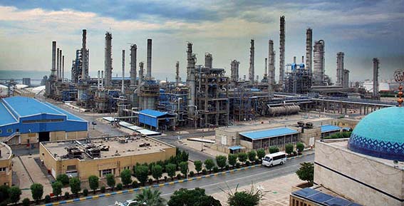 دکتر للهگانی: کارکنان پتروشیمی امیرکبیر نماد تعهد و پایداری در عرصه تولید هستند/ تجلیل از کارکنان خط مقدم مدیریت بحران