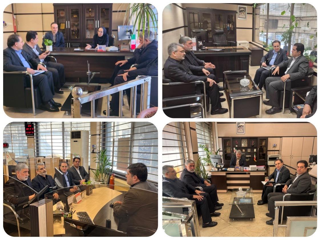 ارائه خدمات به مشتریان در شرایط کنونی جامعه از اولویت های مدیران ارشد بانک است