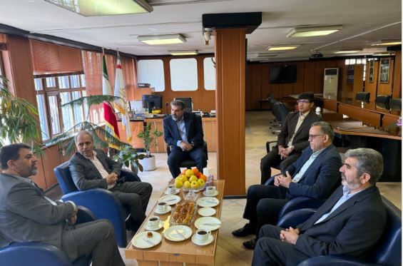 بانک صنعت و معدن همراه همیشگی صنعتگران