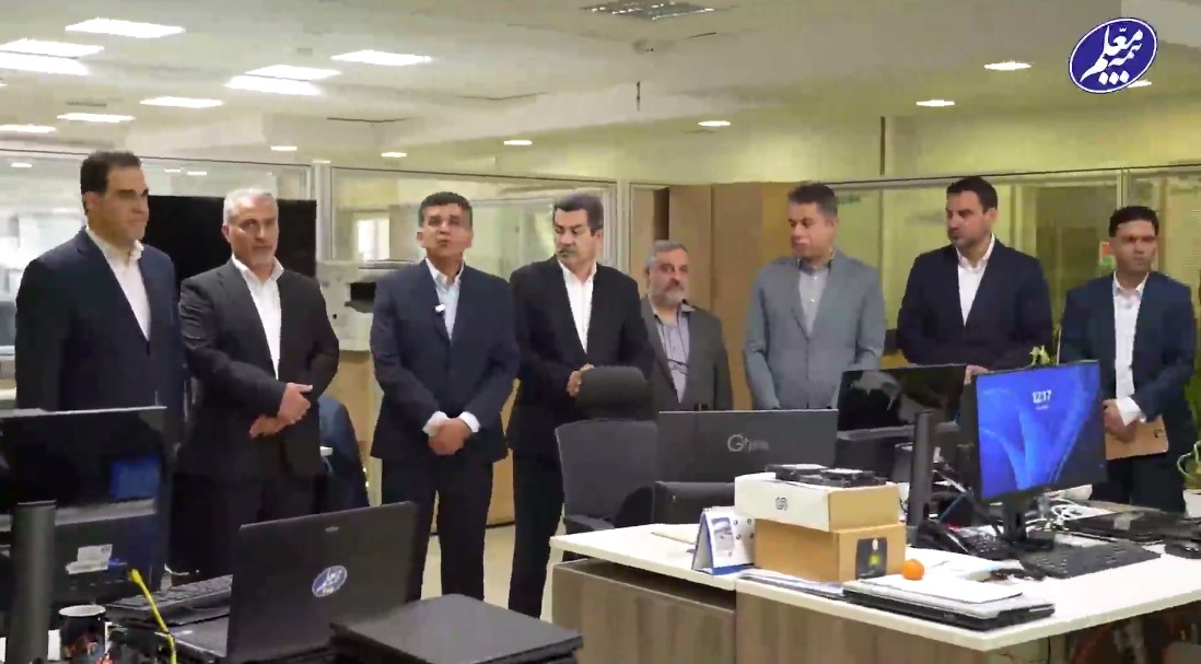 حمایت از همکار، تجلی کرامت در روز نهم دهه کرامت