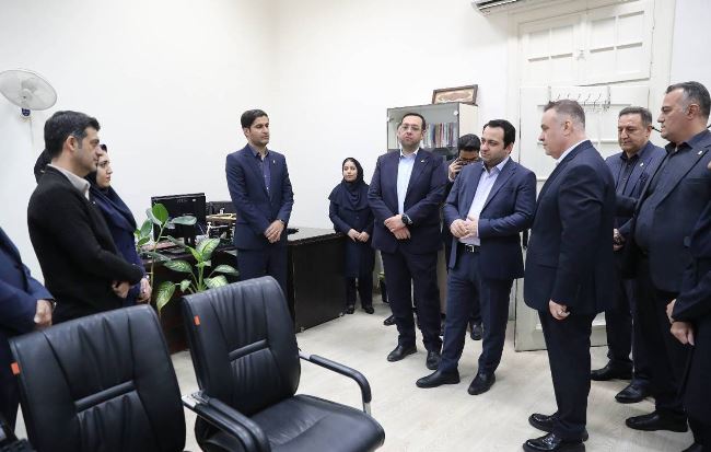 ترمیم اعتماد عمومی با شفافیت و ارائه خدمات باکیفیت/ نقش کلیدی روابط عمومی در ترمیم سرمایه اجتماعی بانک ملی ایران