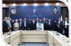 تجلیل معاون رئیسجمهور از خانواده شهید بانک صادرات ایران تجلیل معاون رئیسجمهور از خانواده شهید بانک صادرات ایران