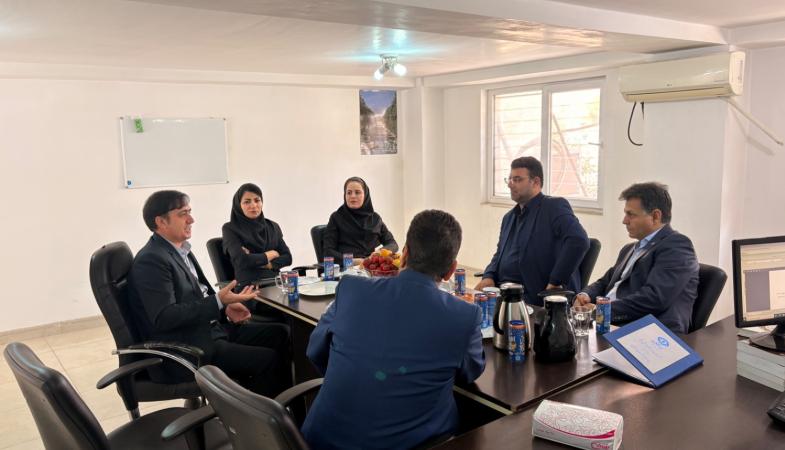 بازدید از شعب ایلام و تنکابن با محوریت ارتقای خدمات و تحقق اهداف عملیاتی