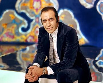 آهنگ «از هند اومدم» را خانم ها در خیابان می خوانند/نظامی بودن مانع خود ندیدم