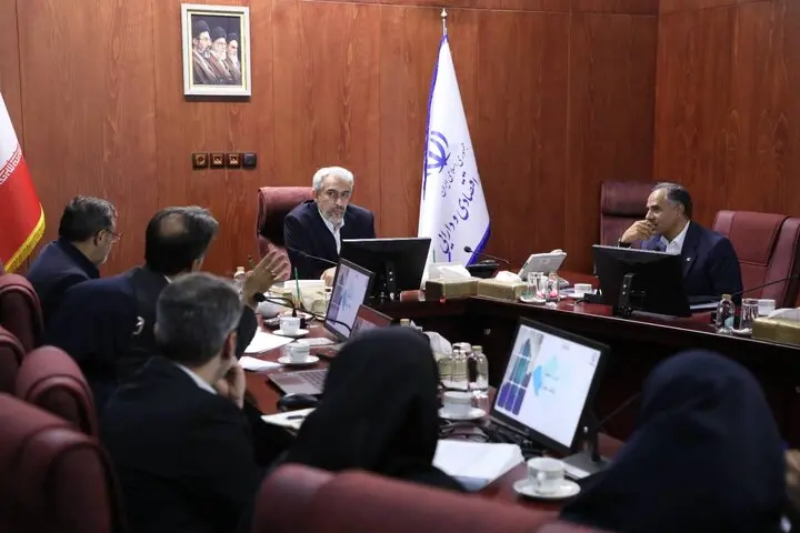 عملکرد بانک تجارت در سال مالی ۱۴۰۴ و تابستان سال جاری بررسی شد